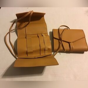 GLASS LADDER & CO TRAVEL BAG LEATHER NWOT 2 AVAIL